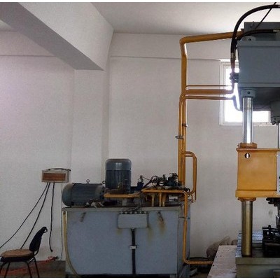 鍛壓機床，四柱壓力機，機床，壓力機，沖床，機床，液壓機，配件